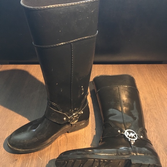 Michael Kors Fulton Harness Tall rain boot - Picture 2 of 3